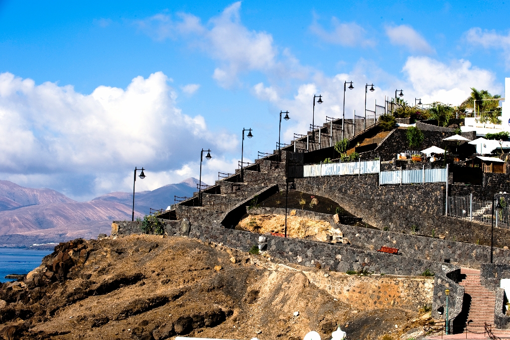 071009_3388.jpg - La escalera de calle Teide a calle Toscón