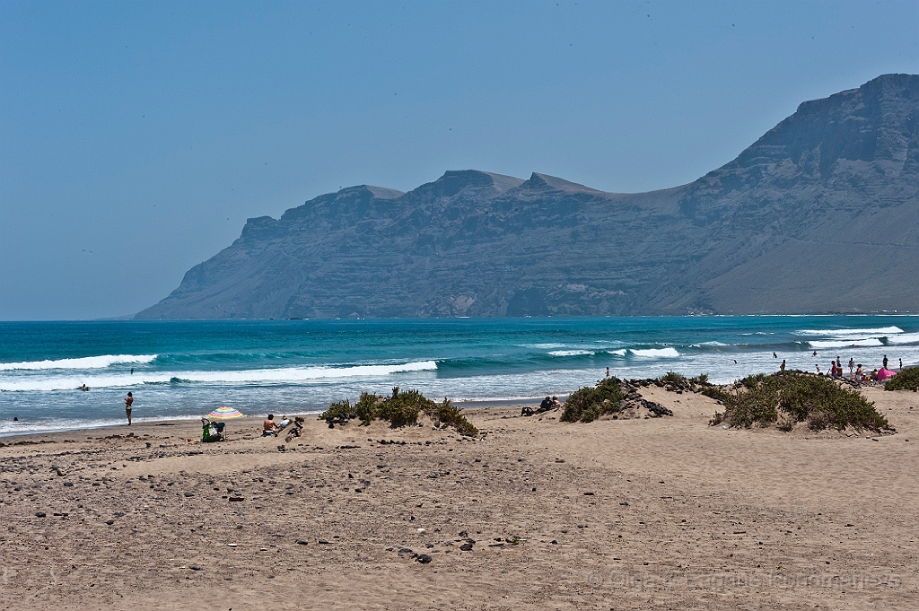 20110515_EUGENE_0664.jpg - La Playa Famara