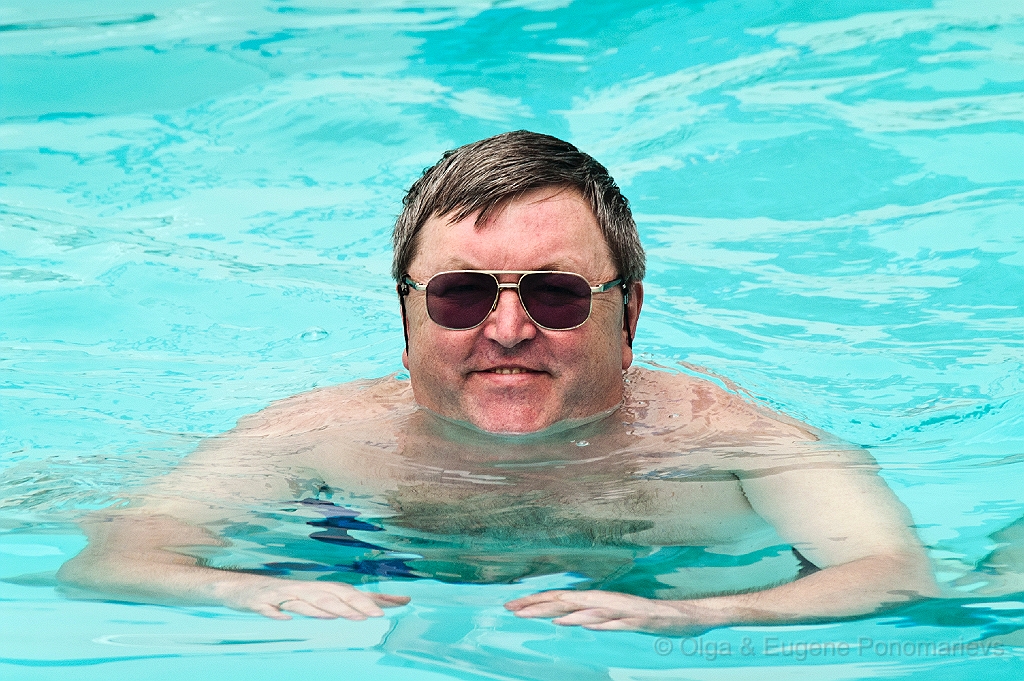 20110516_OLGA_1243.jpg - En la piscina