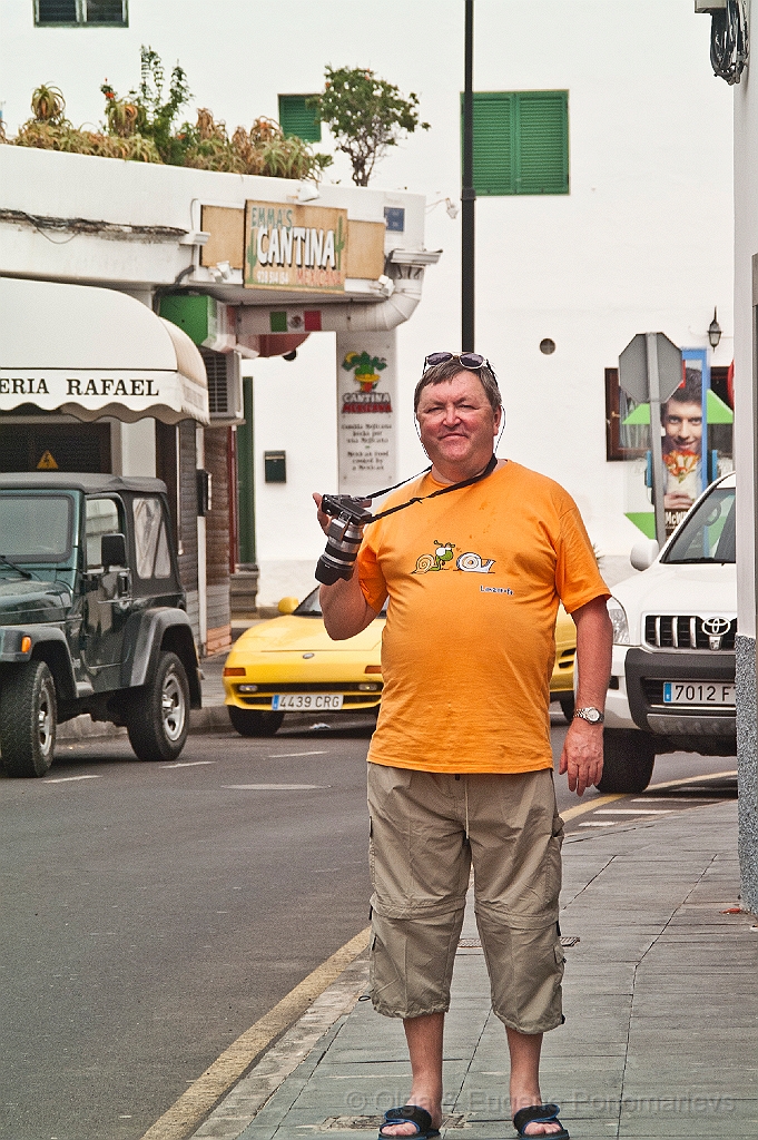 20110516_OLGA_1311.jpg - Puerto del Carmen. El barrio alrededor del Puerto Viejo