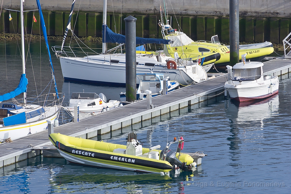 20110517_0883_SONY.jpg - La vista al Puerto del Agua Marina (habitación 206)