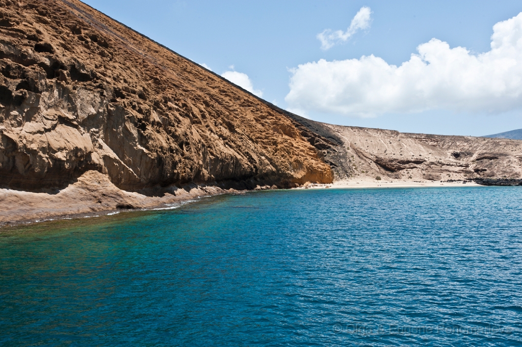 20110518_EUGENE_0446.jpg - La Graciosa, Playa de la Cocina.