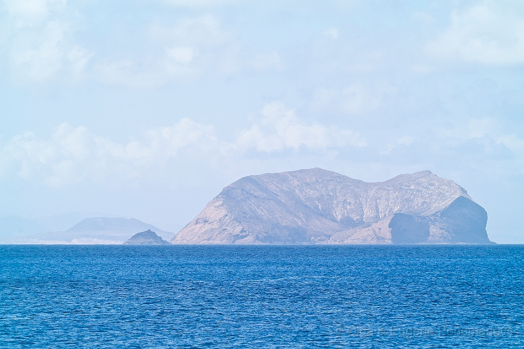 20110518_OLGA_0877.jpg - La Isla de Montaña Clara