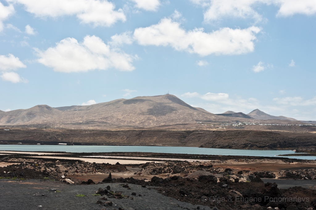 20110521_EUGENE_2045.jpg - La playa cerca del Salinos de Janubio