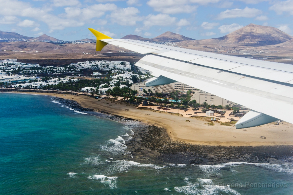 EUGENE_20110924_DSC1438.jpg - Avión a Lanzarote.