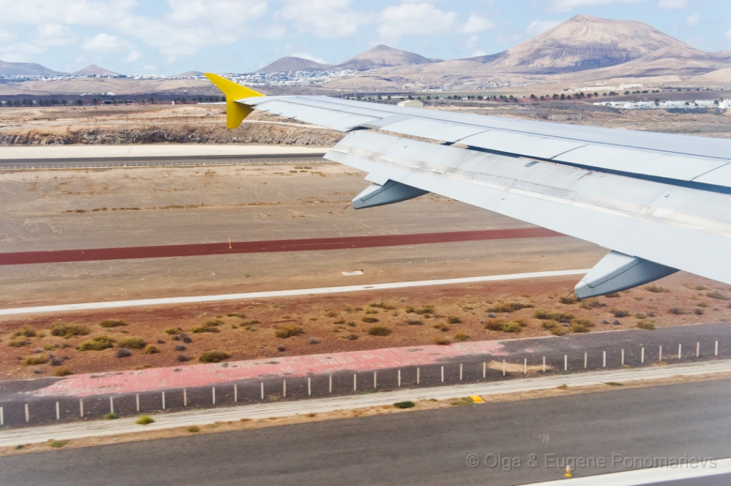 EUGENE_20110924_DSC1441.jpg - Avión a Lanzarote.