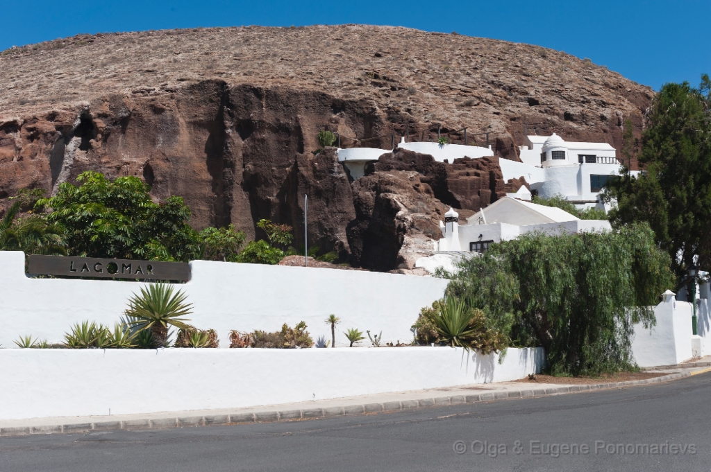 EUGENE_20110926_DSC3189.jpg - Oasis de Nazaret. Logomar.