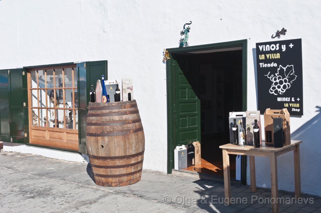 EUGENE20121007_DSC4602.jpg - Mercadillo en Teguise