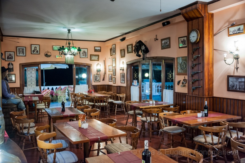 EUGENE20130412_DSC5388.jpg - En restaurante “Way West”