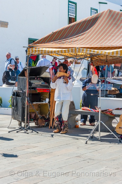 EUGENE20130414_DSC5512.jpg - Mercado en Teguise por los domingos