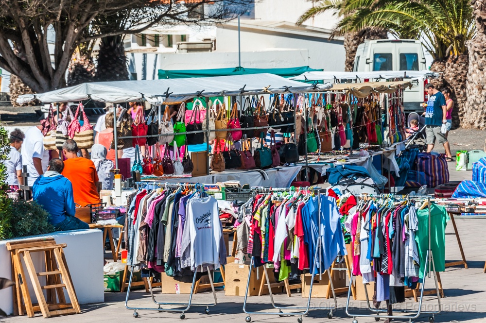 EUGENE20130908_DSC7156.jpg - Mercado en Teguise por los domingos