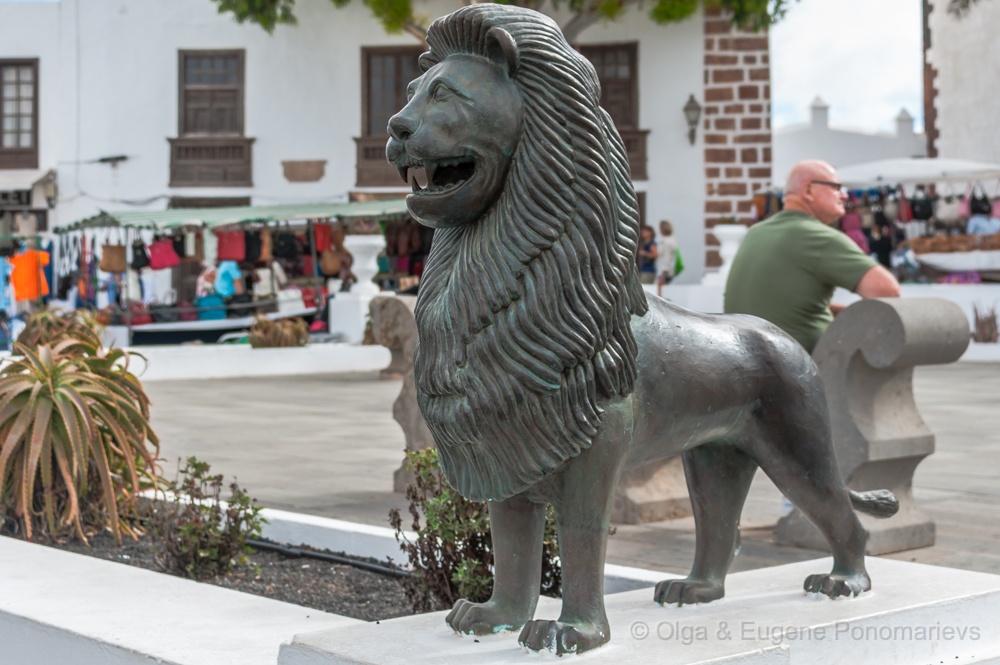 EUGENE20130915_DSC7478.jpg - Mercado en Teguise por los domingos