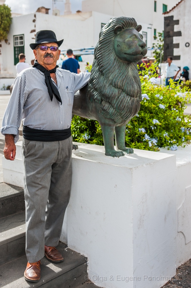 EUGENE20130915_DSC7479.jpg - Mercado en Teguise por los domingos