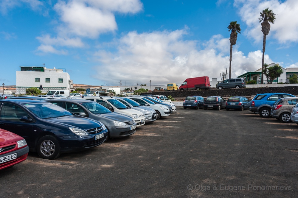 EUGENE20130915_DSC7512.jpg - Mercado en Teguise. Aparcamiento “Lola”