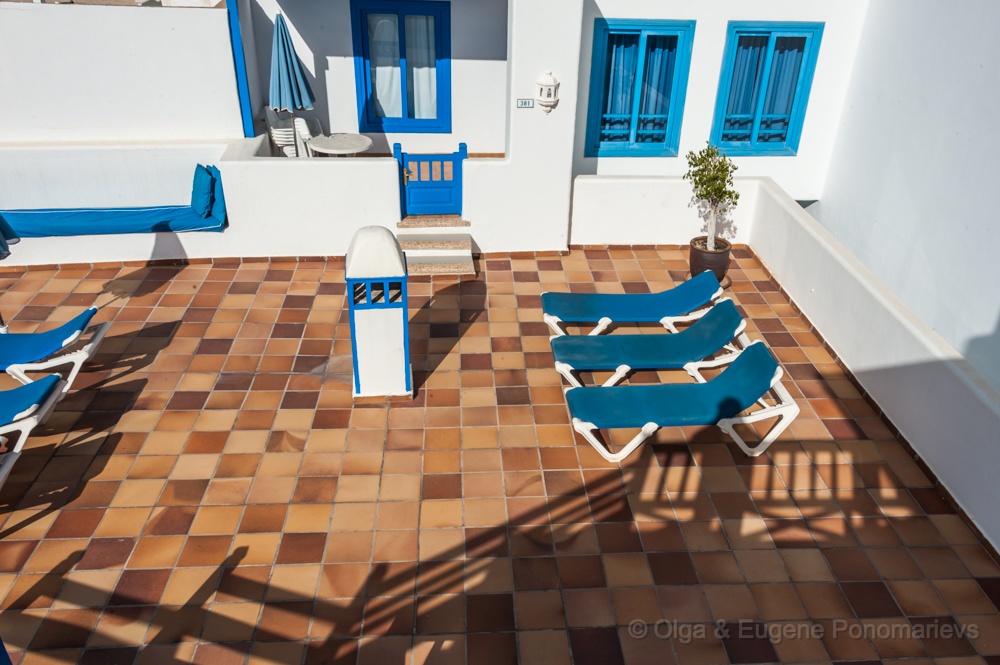 EUGENE20151009_DSC8579.jpg - La vista de #401 de “Agua Marina”
