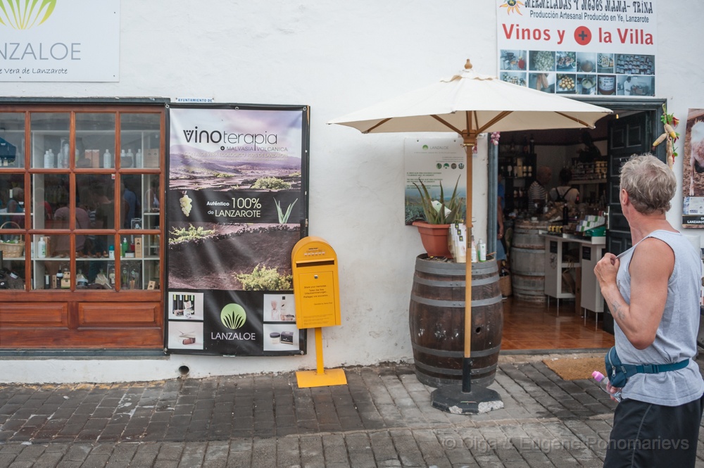 EUGENE20151011_DSC8703.jpg - Mercado en Teguise.