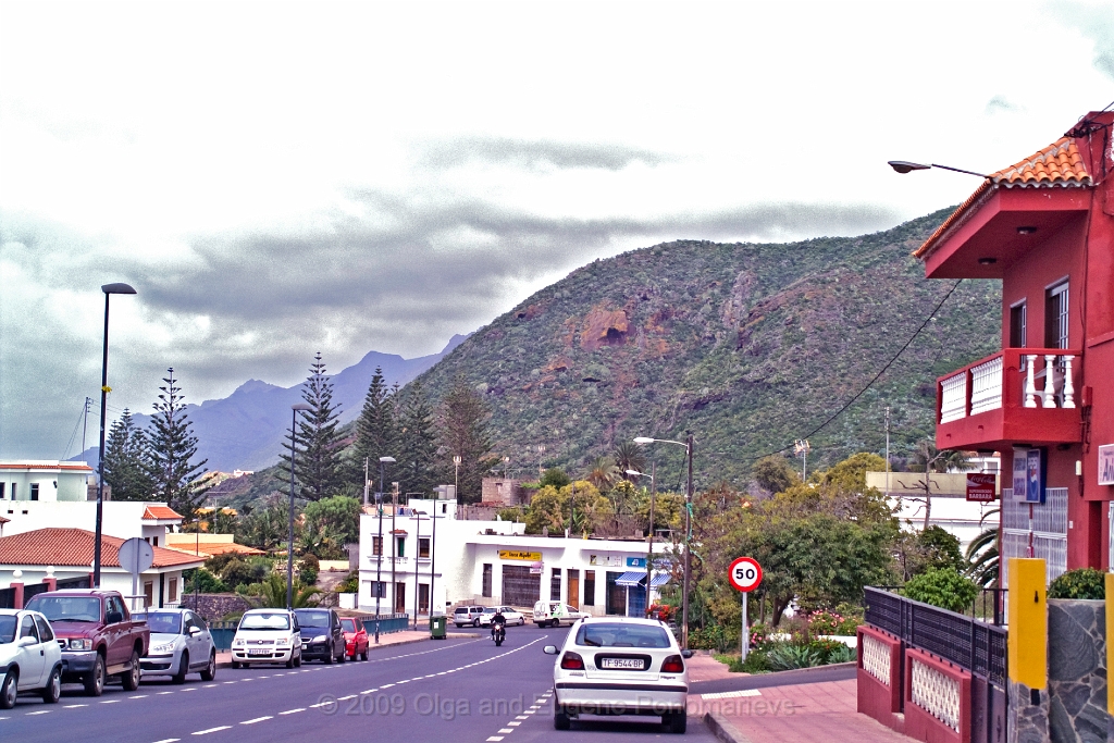 20090627TNRF00173STK.jpg - Un pueblo