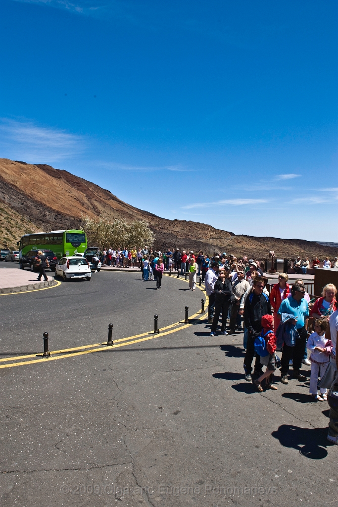 20090628TNRF01064STK.jpg - La cola a Teide