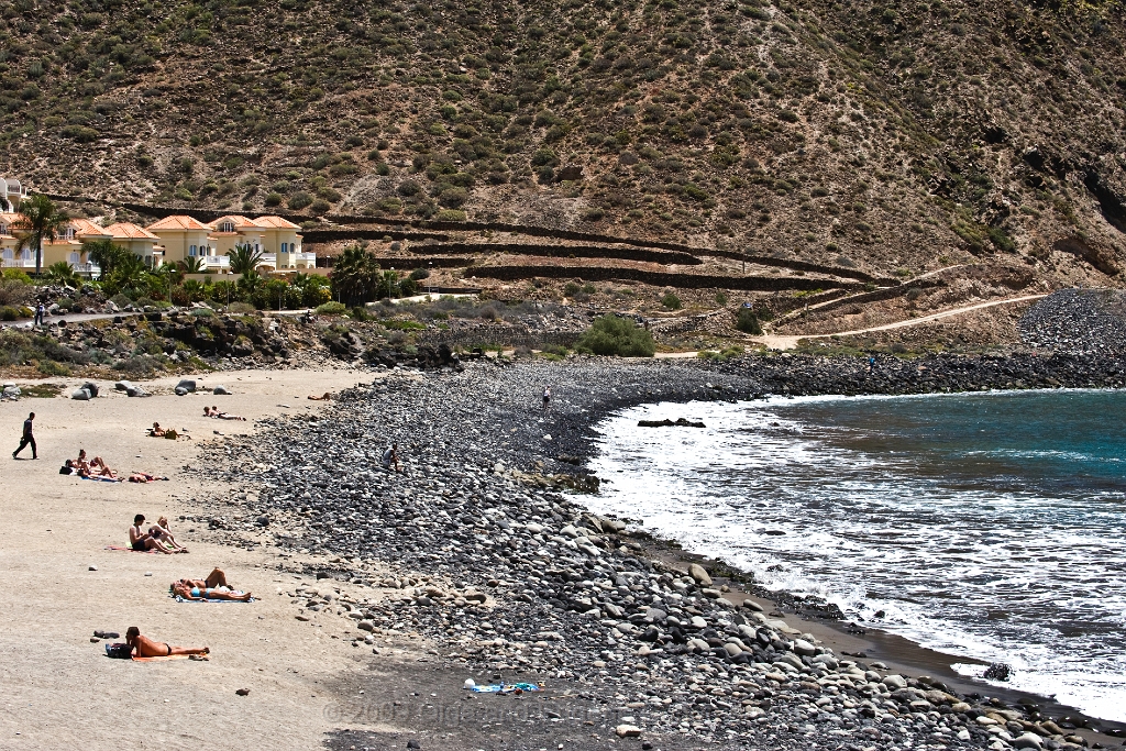 20090705TNRF01837STK.jpg - Alrededor del puerto en Los Cristianos.